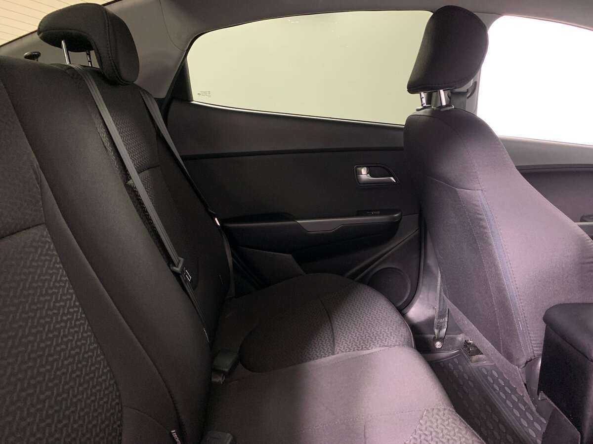 Б/У Киа Рио 2015 года. Фото: #14