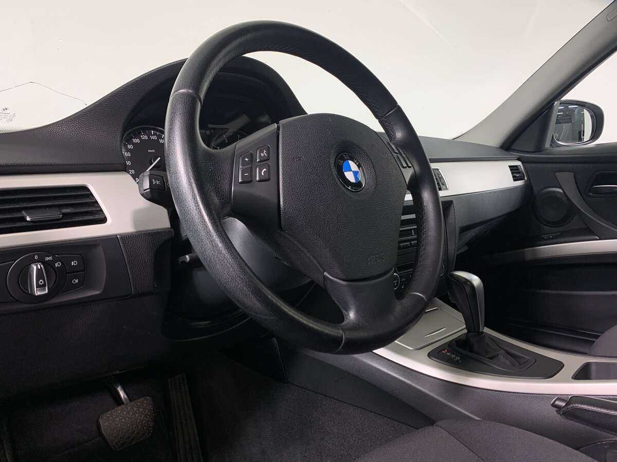 Б/У БМВ 3 серии 2011 года. Фото: #11