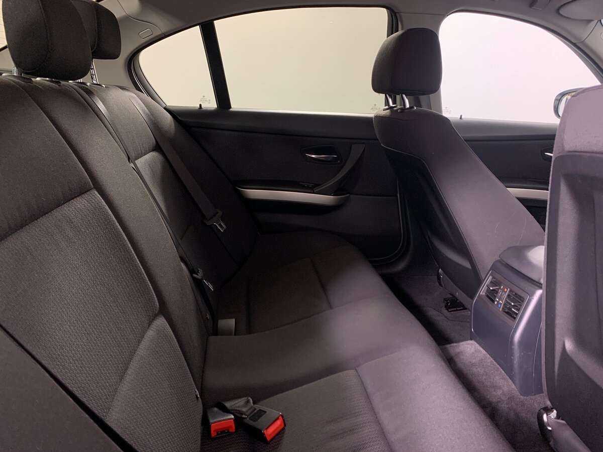 Б/У БМВ 3 серии 2011 года. Фото: #17