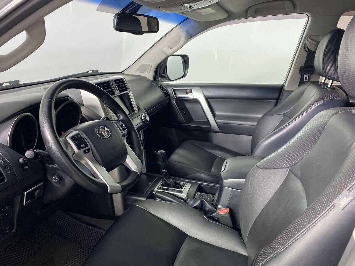 Б/У Тойота Лэнд Крузер Прадо 2013 года. Фото: #7