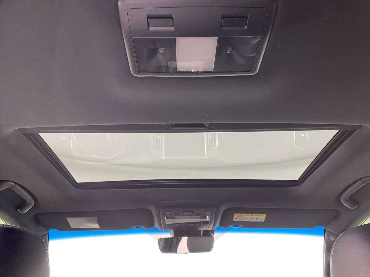 Б/У Тойота Лэнд Крузер 2017 года. Фото: #11