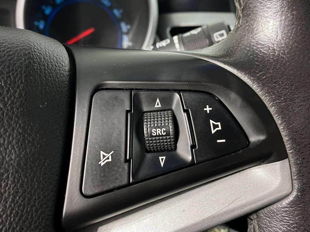 Б/У Шевроле Круз 2012 года. Фото: #9