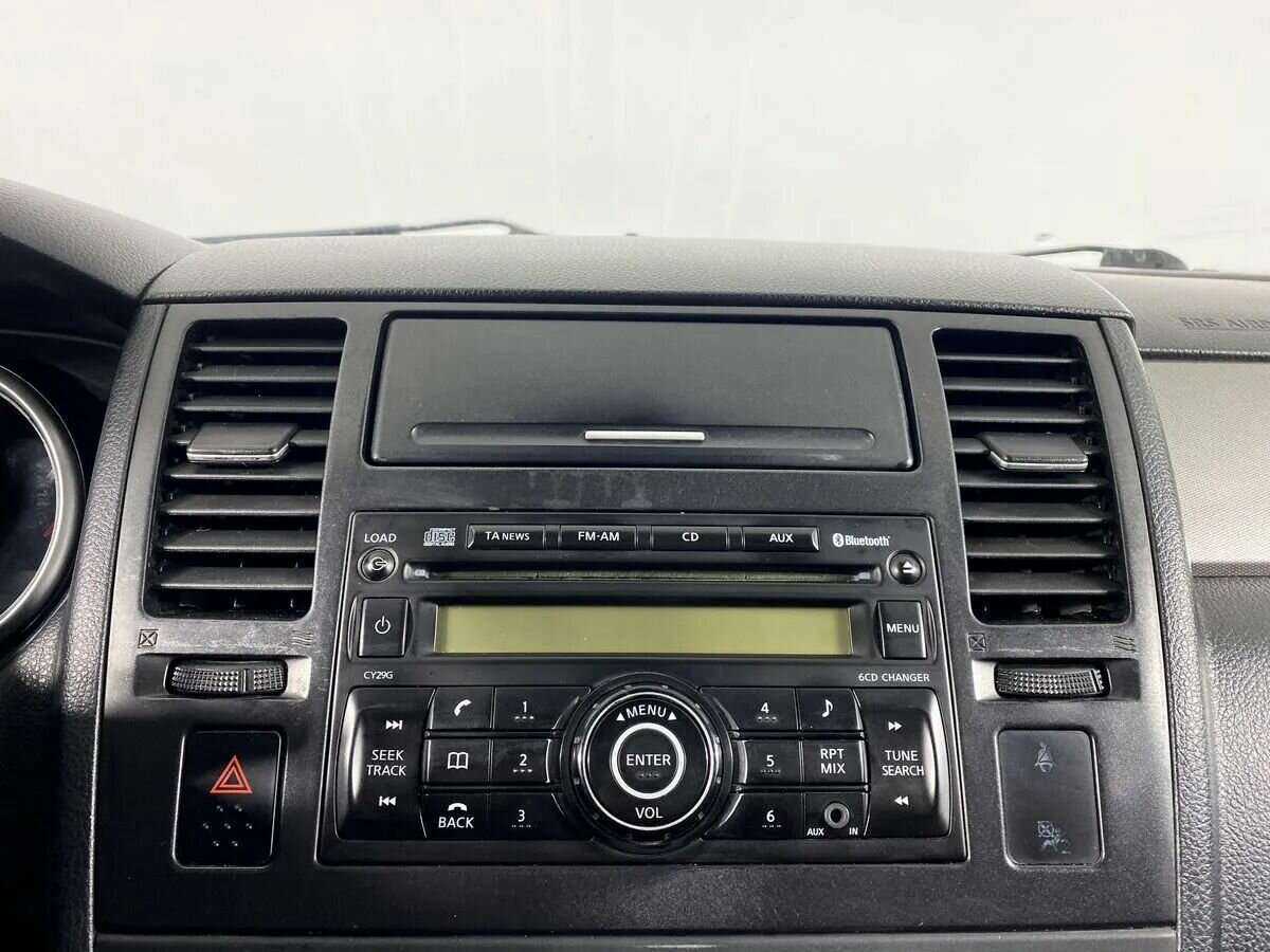 Б/У Ниссан Тиида 2011 года. Фото: #12