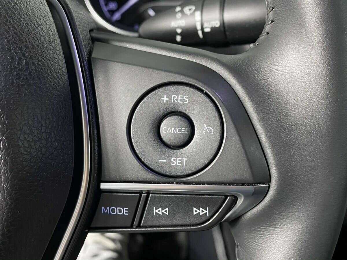 Б/У Тойота Камри 2020 года. Фото: #12