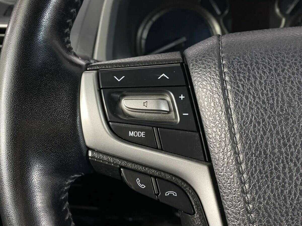 Б/У Тойота Лэнд Крузер Прадо 2020 года. Фото: #12