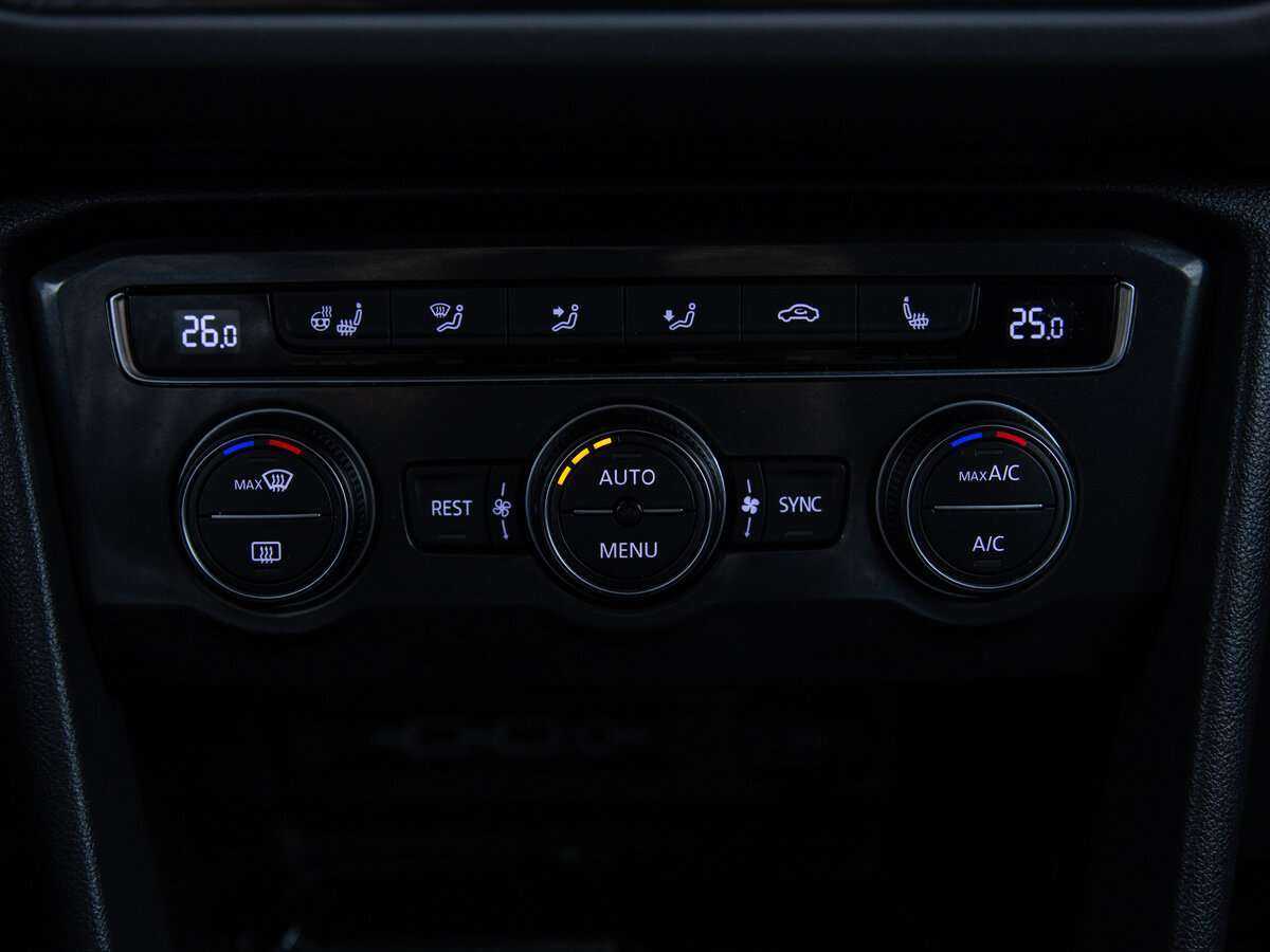 Б/У Фольксваген Тигуан 2020 года. Фото: #12