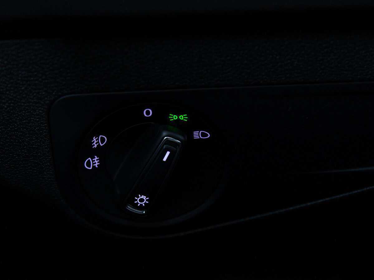 Б/У Фольксваген Тигуан 2020 года. Фото: #15