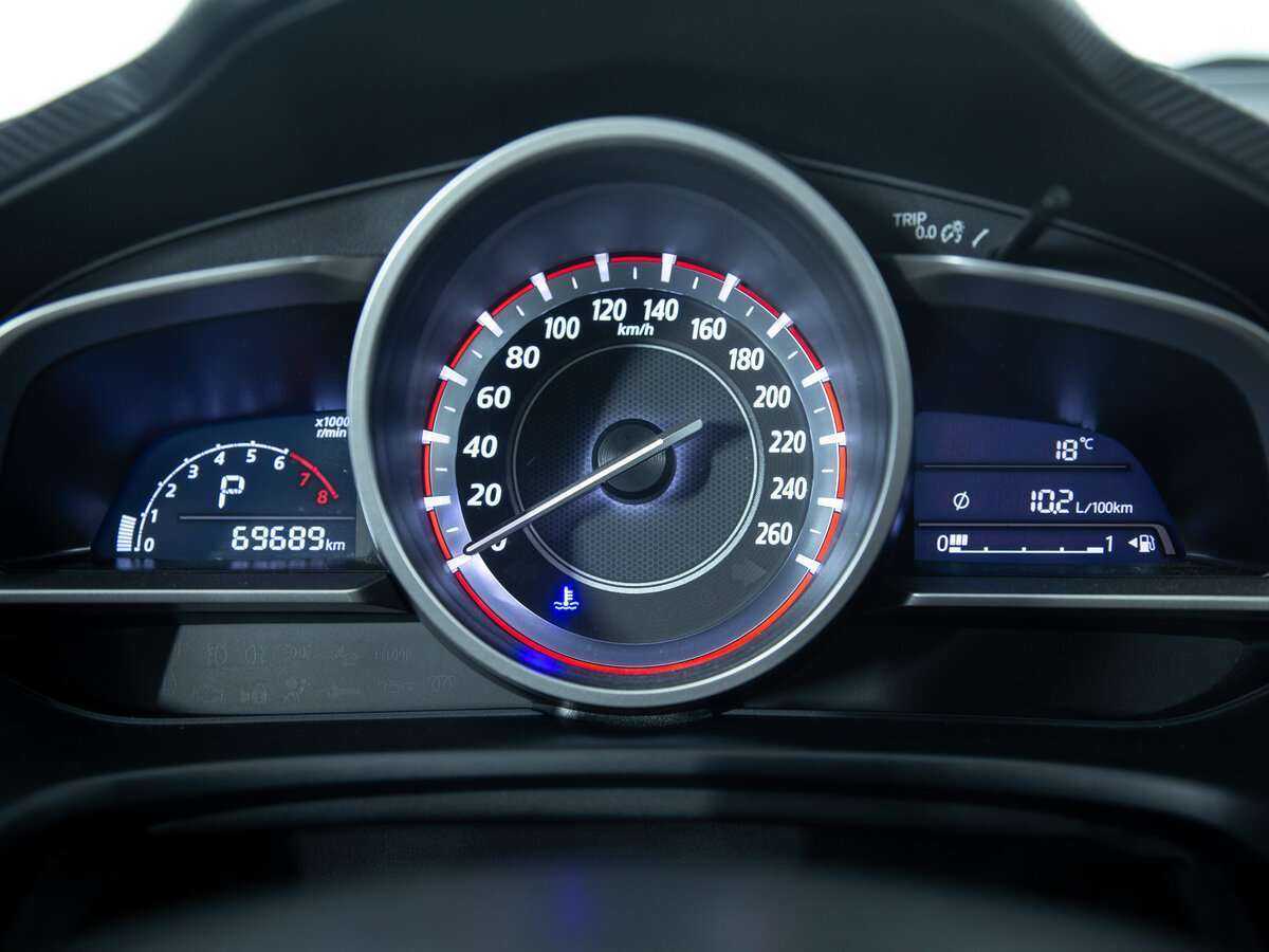 Б/У Мазда 3 2014 года. Фото: #10