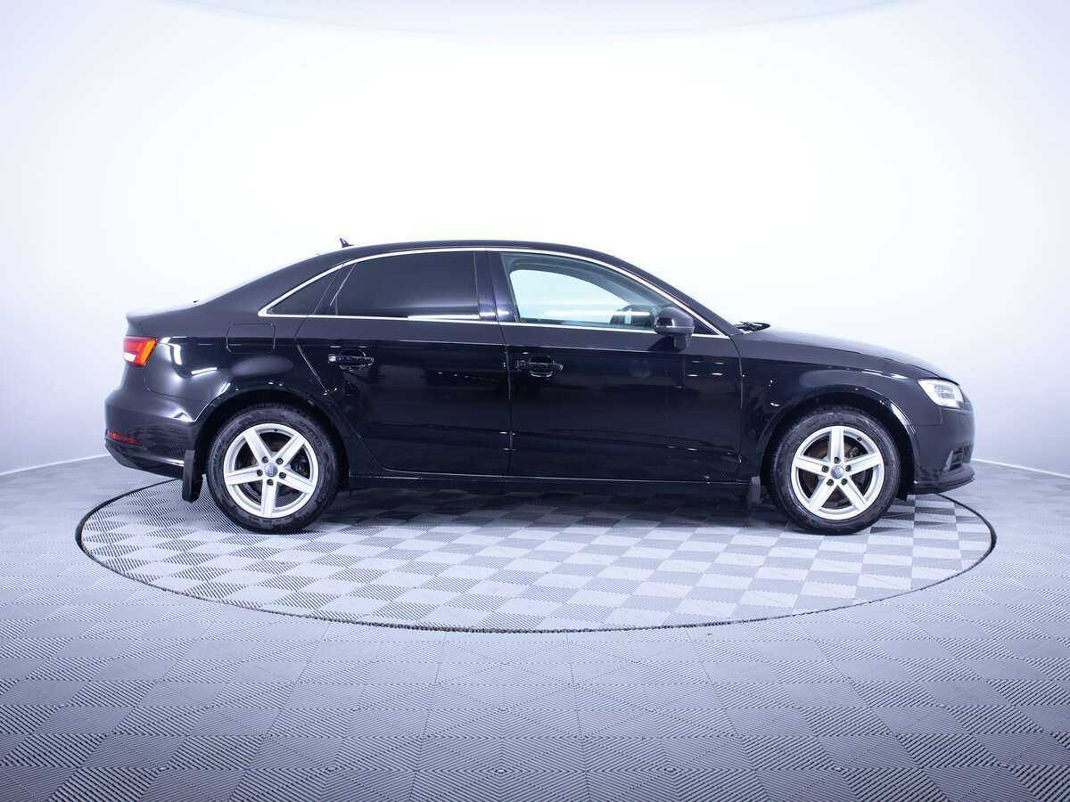 Б/У Ауди А3 2020 года. Фото: #3