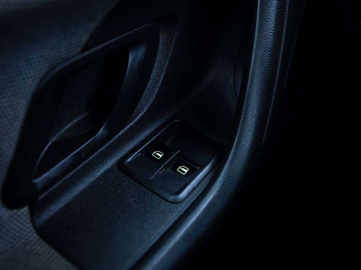 Б/У Шкода Фабия 2013 года. Фото: #11