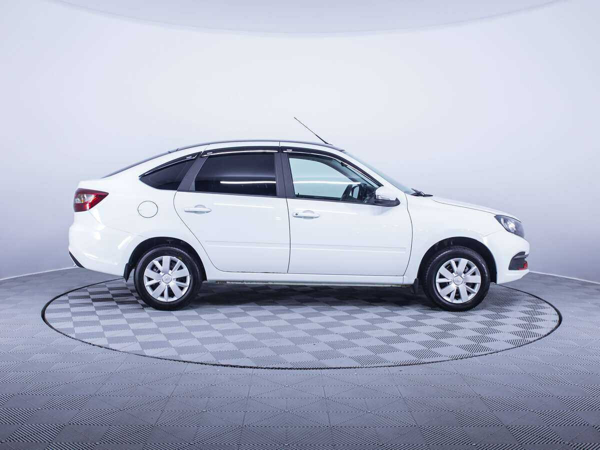 Б/У Лада (ВАЗ) Гранта 2023 года. Фото: #3