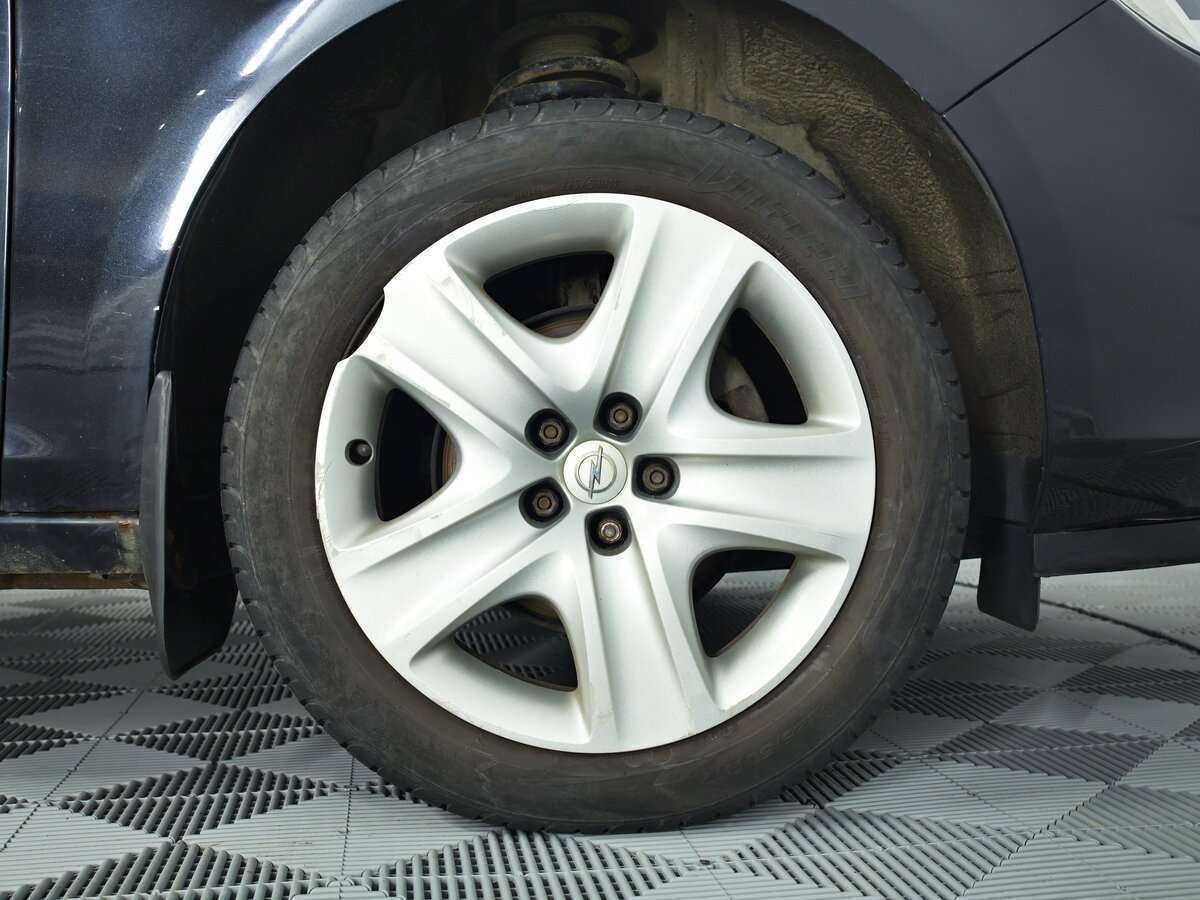 Б/У Опель Астра 2011 года. Фото: #11