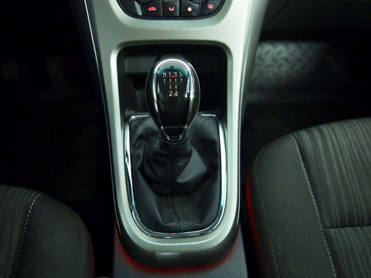 Б/У Опель Астра 2011 года. Фото: #13