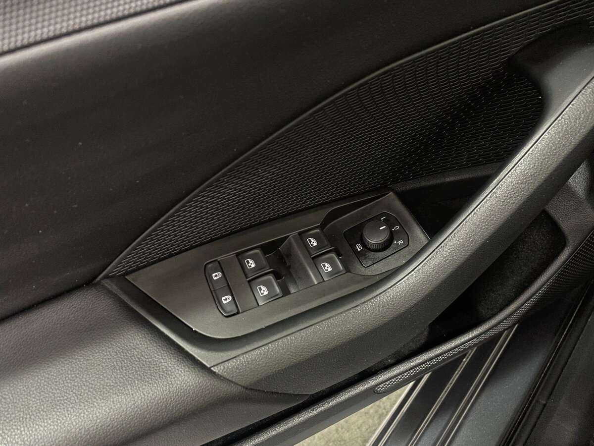 Б/У Шкода Октавия 2021 года. Фото: #7