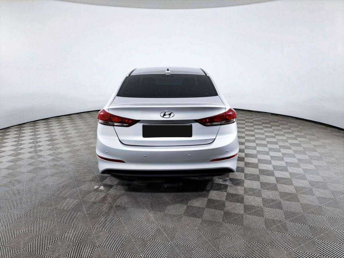 Б/У Хендай Елантра 2017 года. Фото: #5