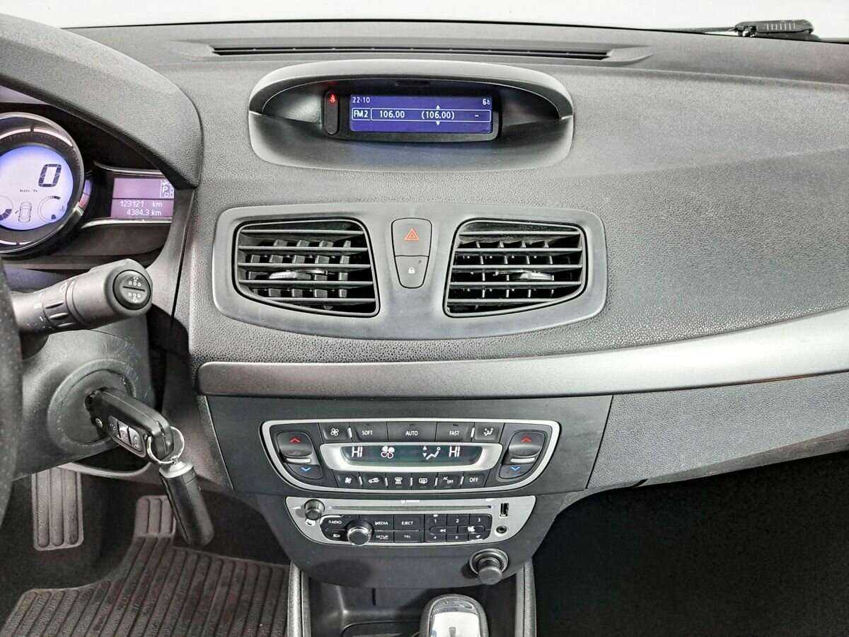 Б/У Рено Флюенс 2013 года. Фото: #12