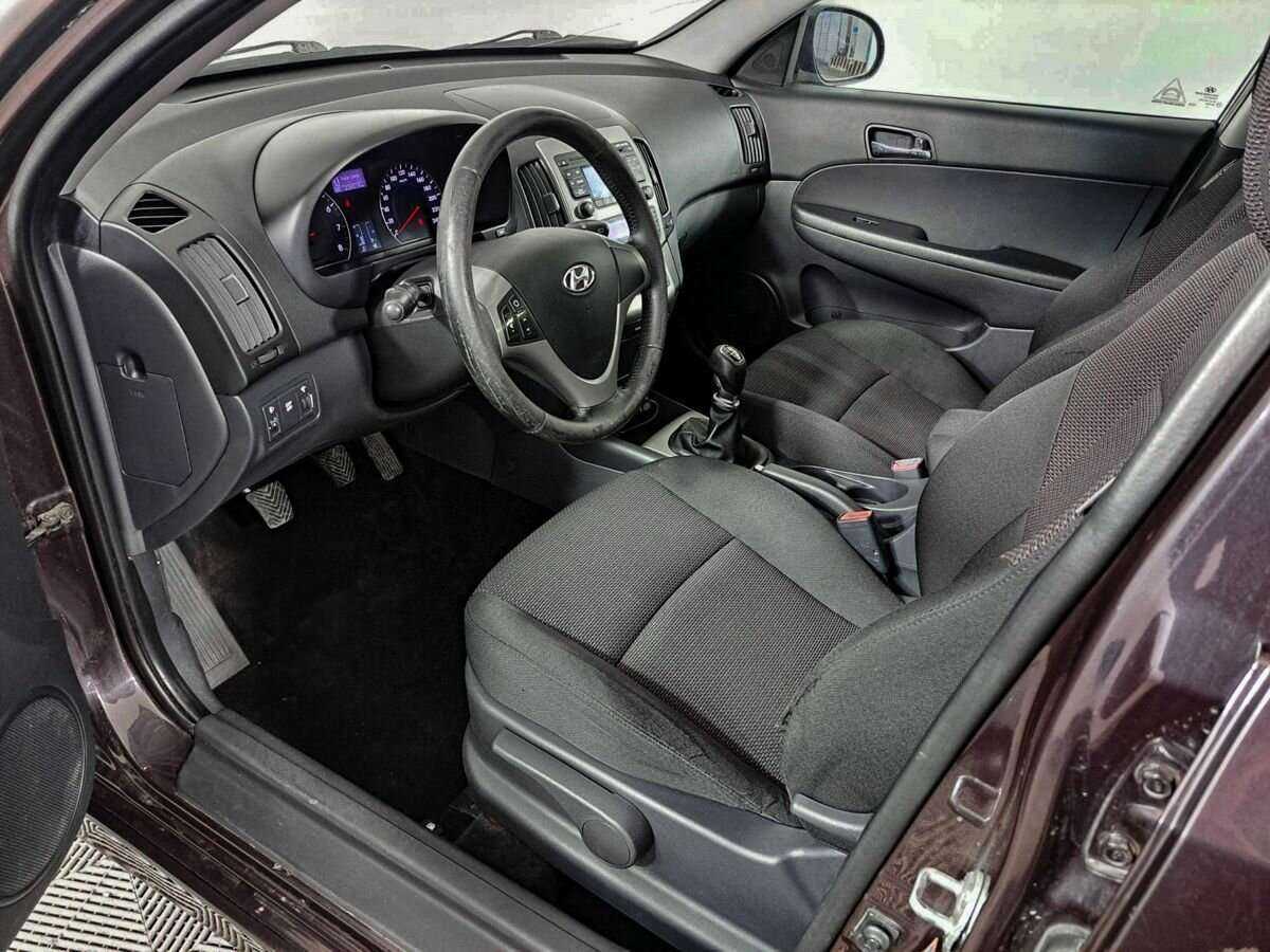 Б/У Хендай ай30 2010 года. Фото: #15