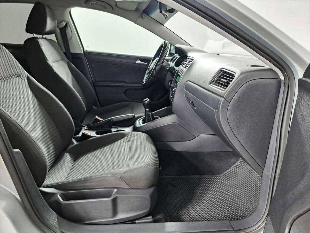 Б/У Фольксваген Джетта 2014 года. Фото: #10