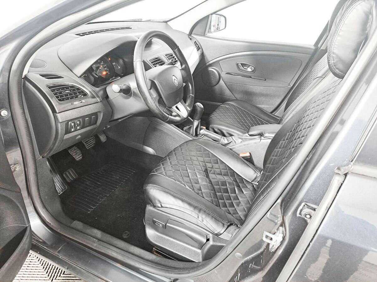 Б/У Рено Флюенс 2012 года. Фото: #13