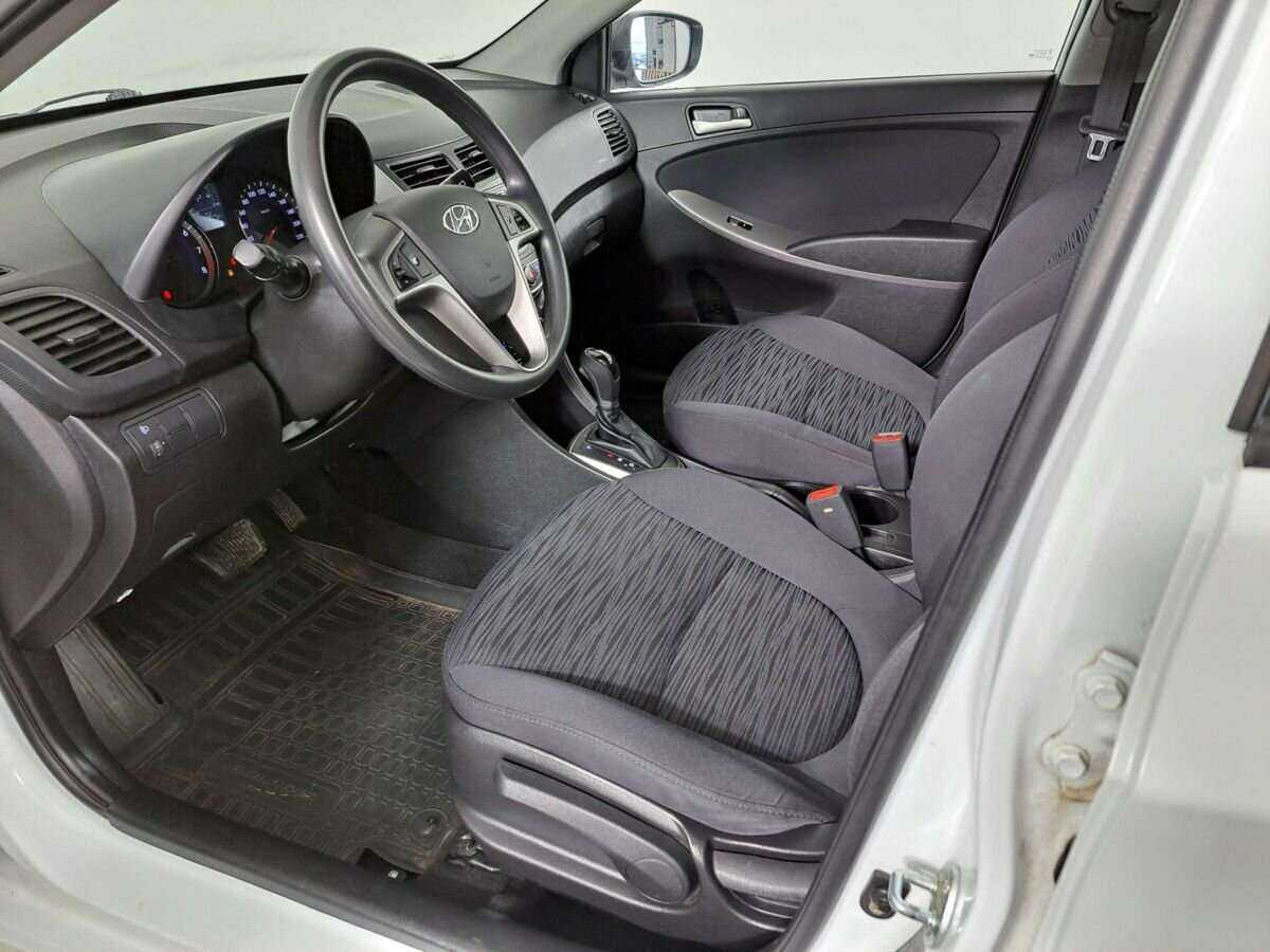 Б/У Хендай Солярис 2014 года. Фото: #13