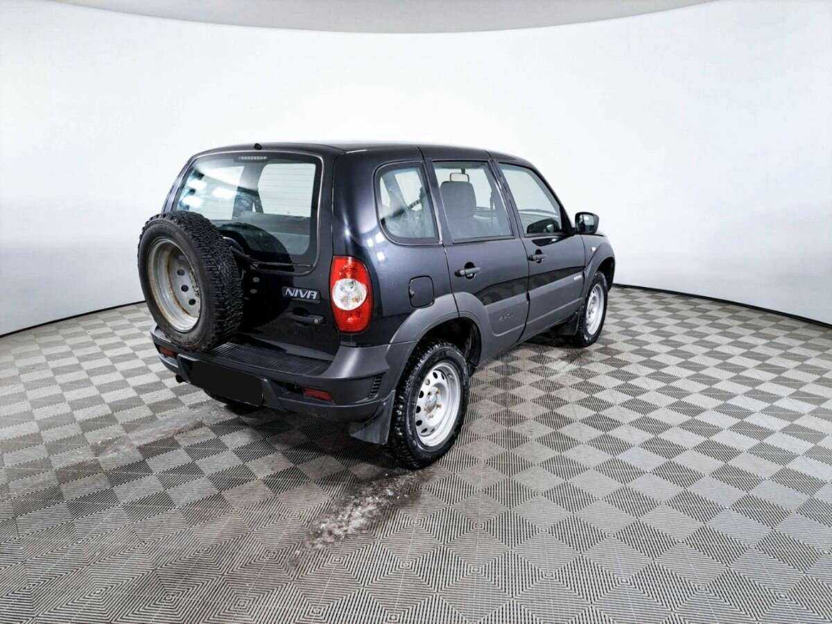 Б/У Шевроле Нива 2018 года. Фото: #4