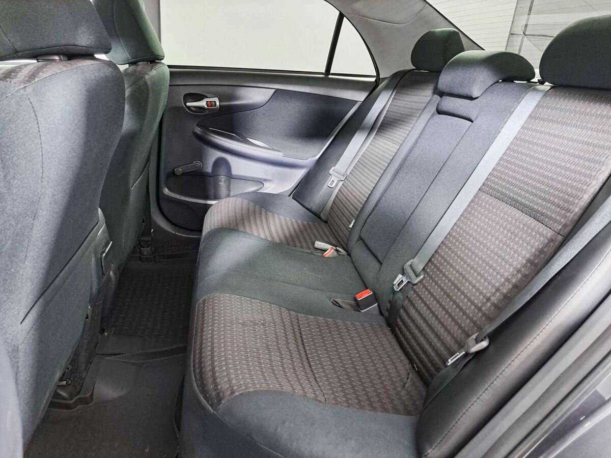 Б/У Тойота Королла 2010 года. Фото: #10