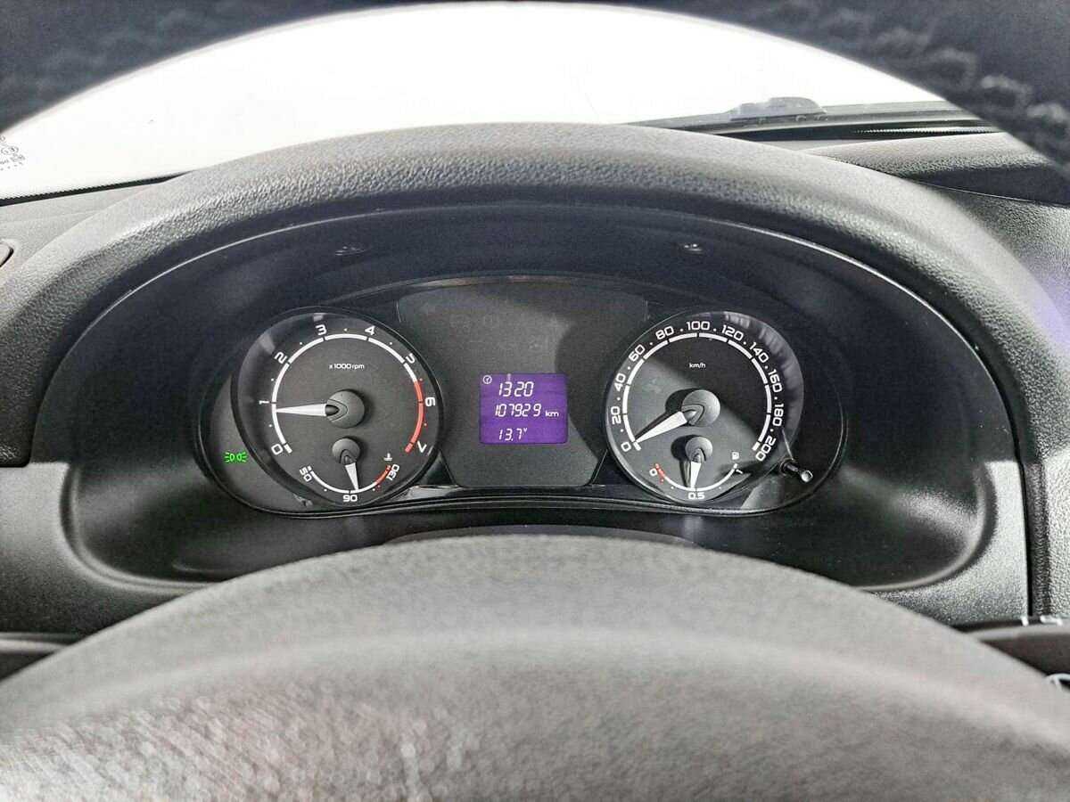 Б/У Лада (ВАЗ) Приора 2017 года. Фото: #10