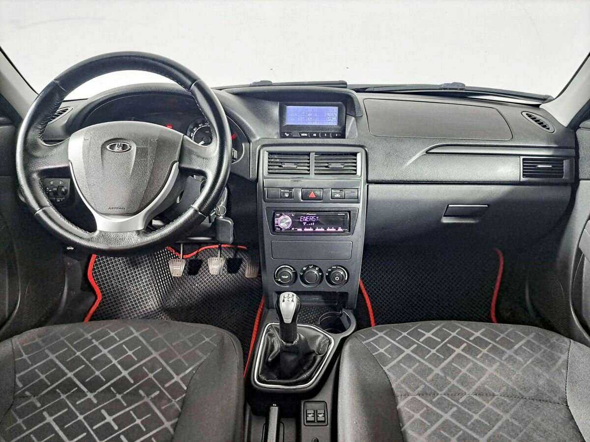 Б/У Лада (ВАЗ) Приора 2017 года. Фото: #11