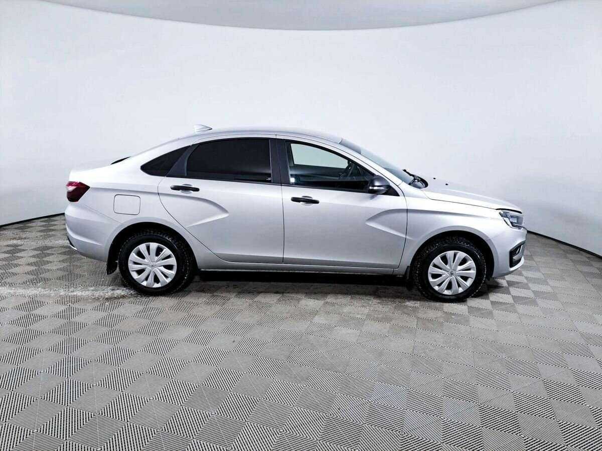 Б/У Лада (ВАЗ) Веста 2023 года. Фото: #3