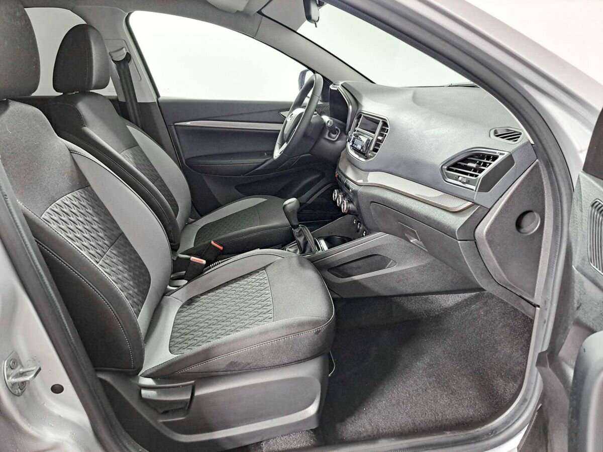 Б/У Лада (ВАЗ) Веста 2023 года. Фото: #10