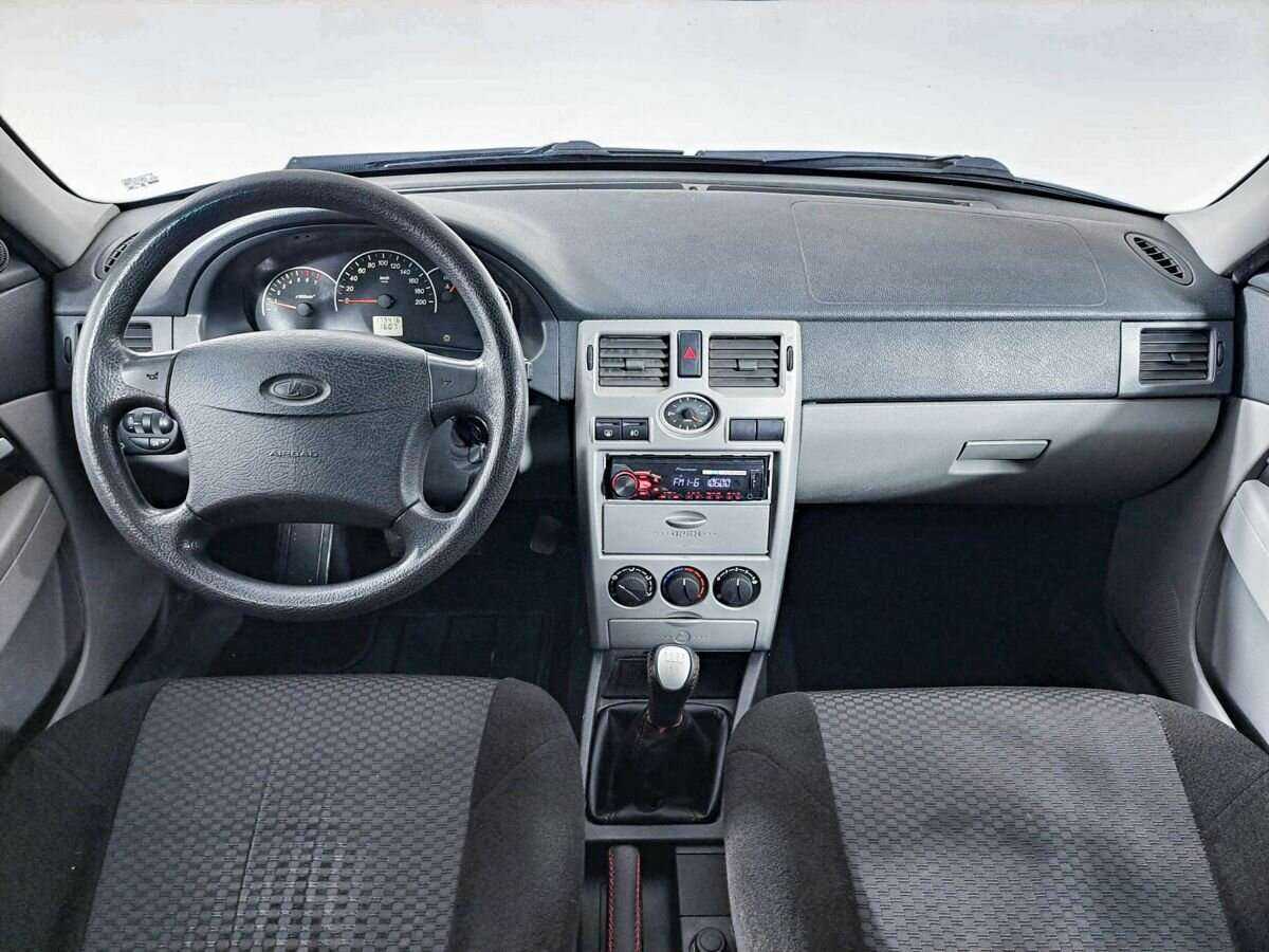 Б/У Лада (ВАЗ) Приора 2010 года. Фото: #11