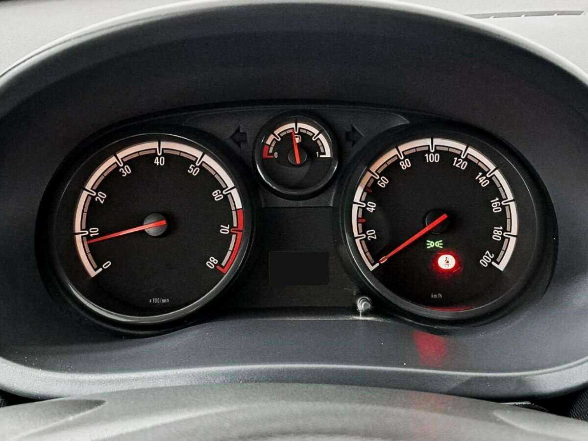 Б/У Опель Корса 2006 года. Фото: #8