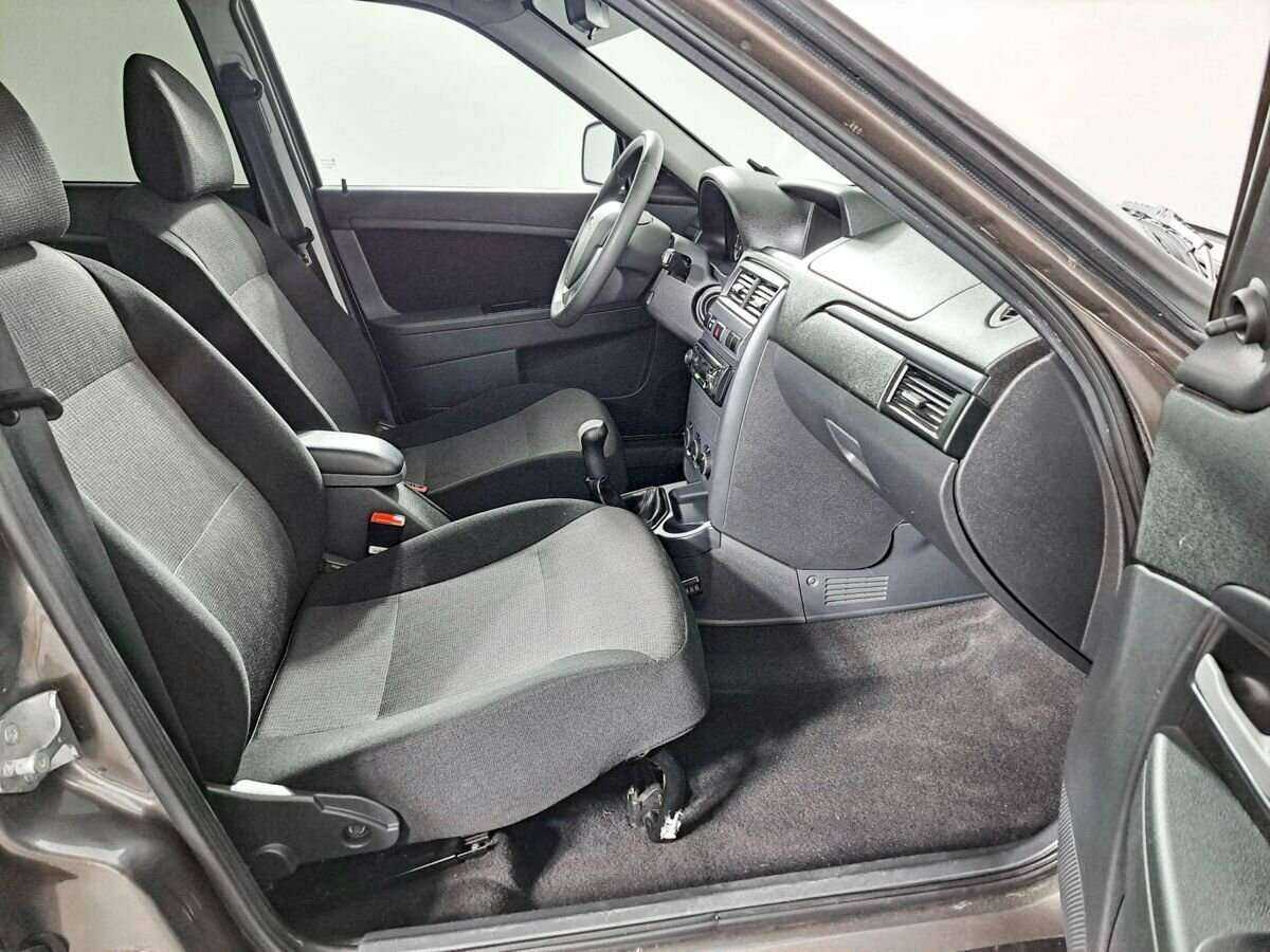 Б/У Лада (ВАЗ) Приора 2017 года. Фото: #10