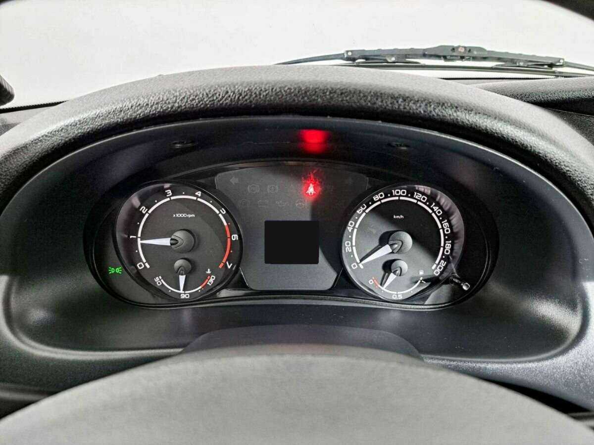 Б/У Лада (ВАЗ) Приора 2017 года. Фото: #12