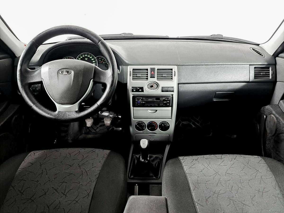 Б/У Лада (ВАЗ) Приора 2013 года. Фото: #11