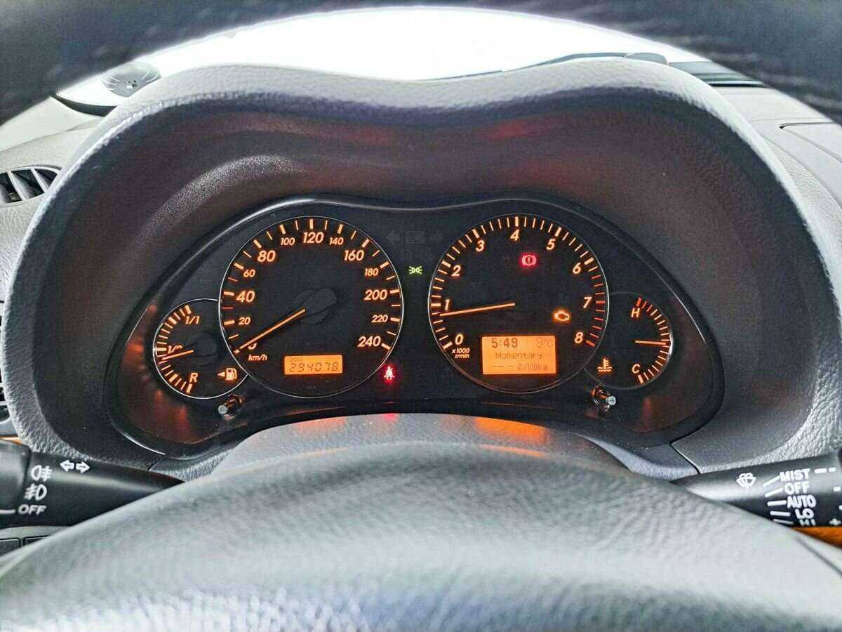 Б/У Тойота Авенсис 2007 года. Фото: #10