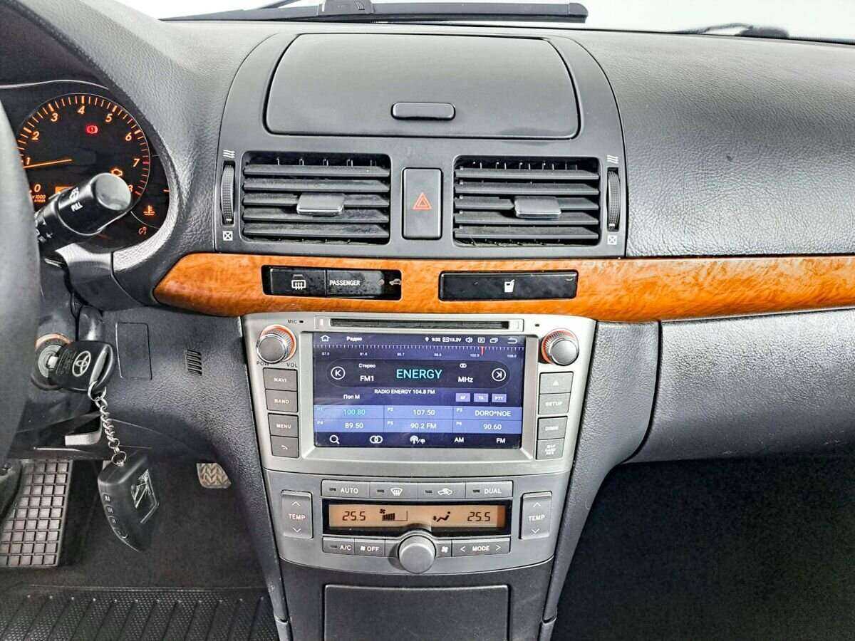 Б/У Тойота Авенсис 2007 года. Фото: #12