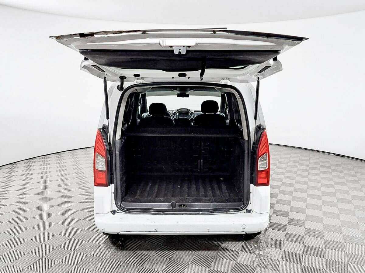 Б/У Пежо Партнер 2012 года. Фото: #9