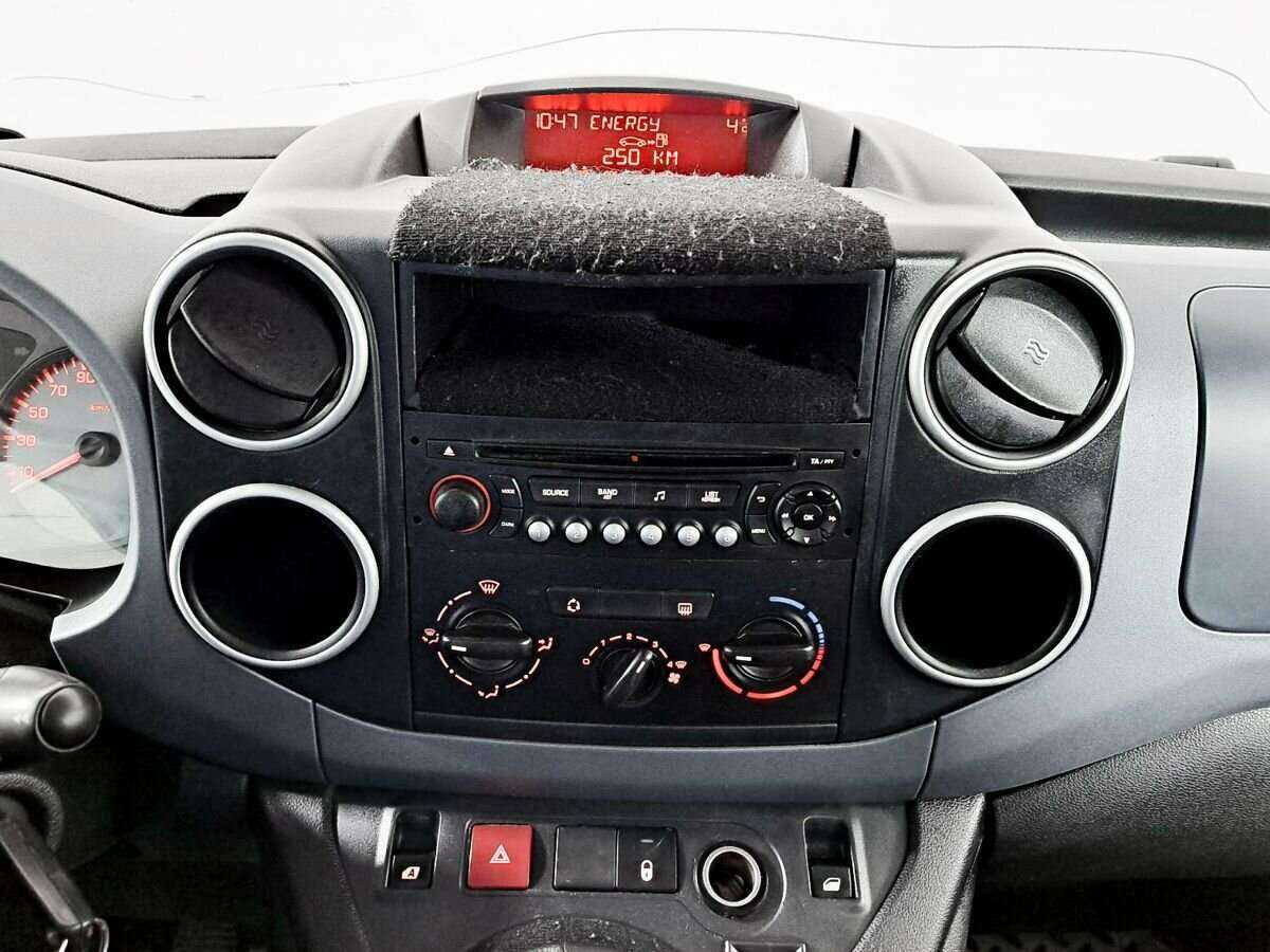 Б/У Пежо Партнер 2012 года. Фото: #14