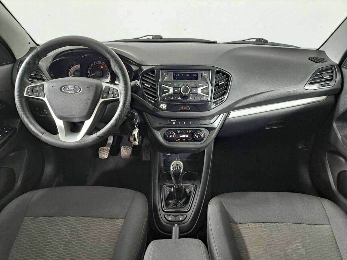 Б/У Лада (ВАЗ) Веста 2018 года. Фото: #13