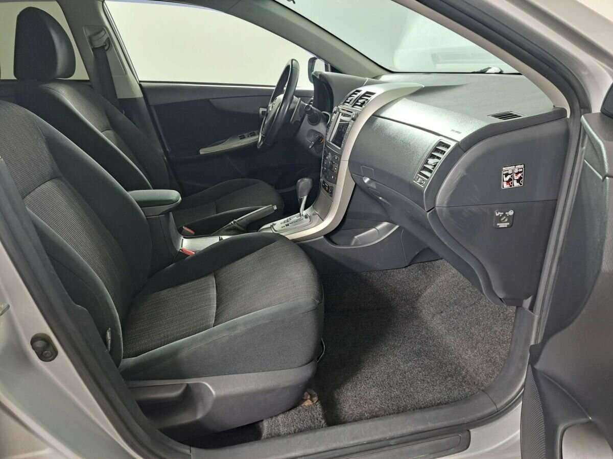 Б/У Тойота Королла 2008 года. Фото: #8