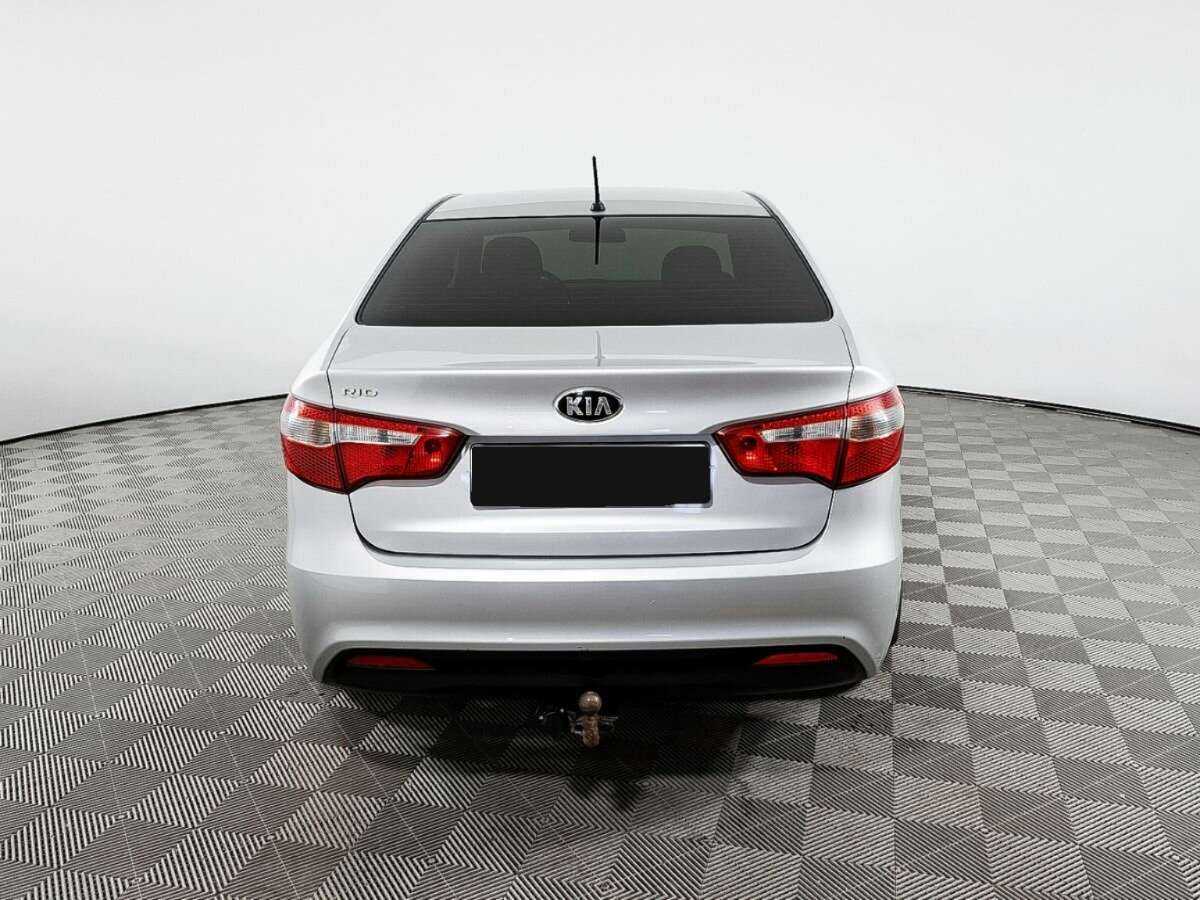 Б/У Киа Рио 2015 года. Фото: #4