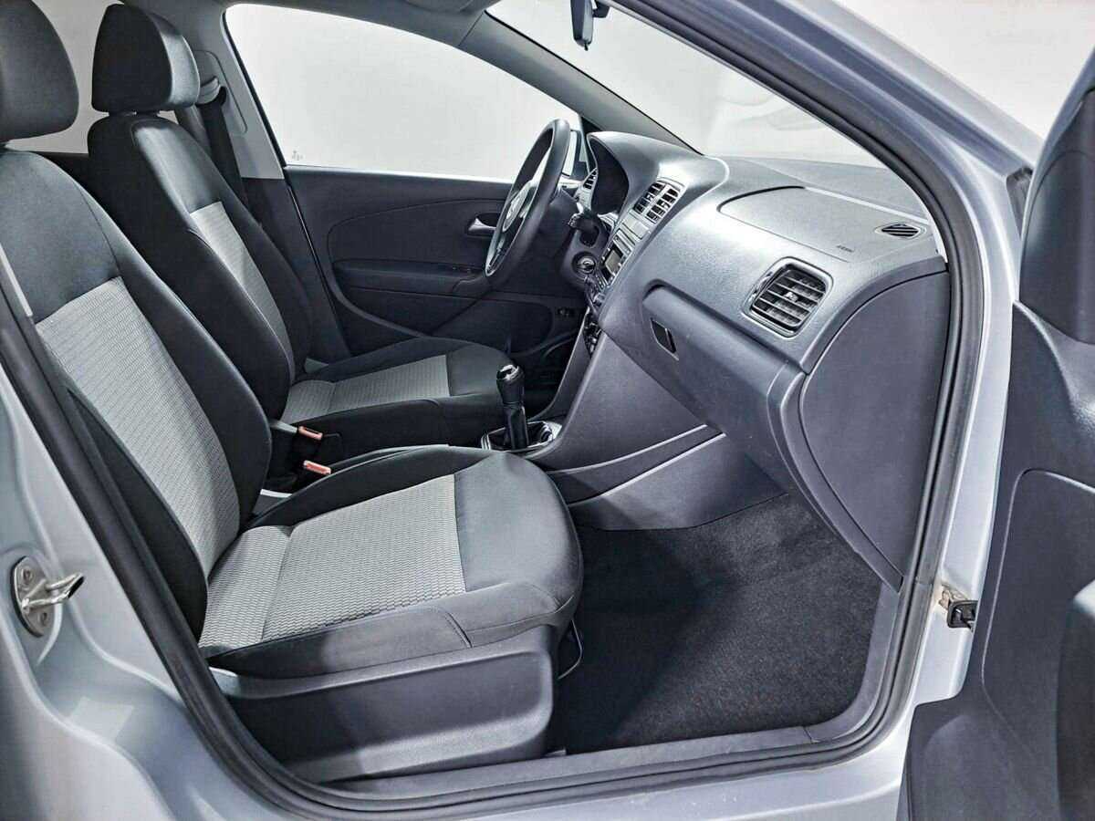 Б/У Фольксваген Поло 2014 года. Фото: #8