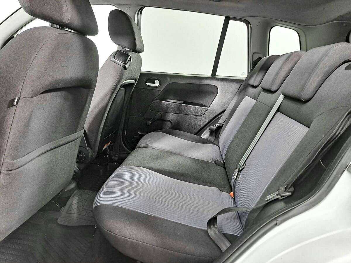 Б/У Форд Фьюжн 2009 года. Фото: #9