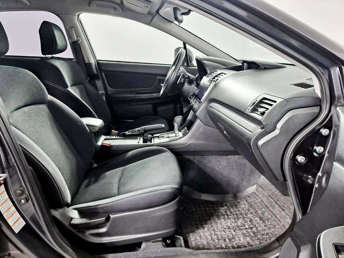 Б/У Субару ИксВи 2014 года. Фото: #6