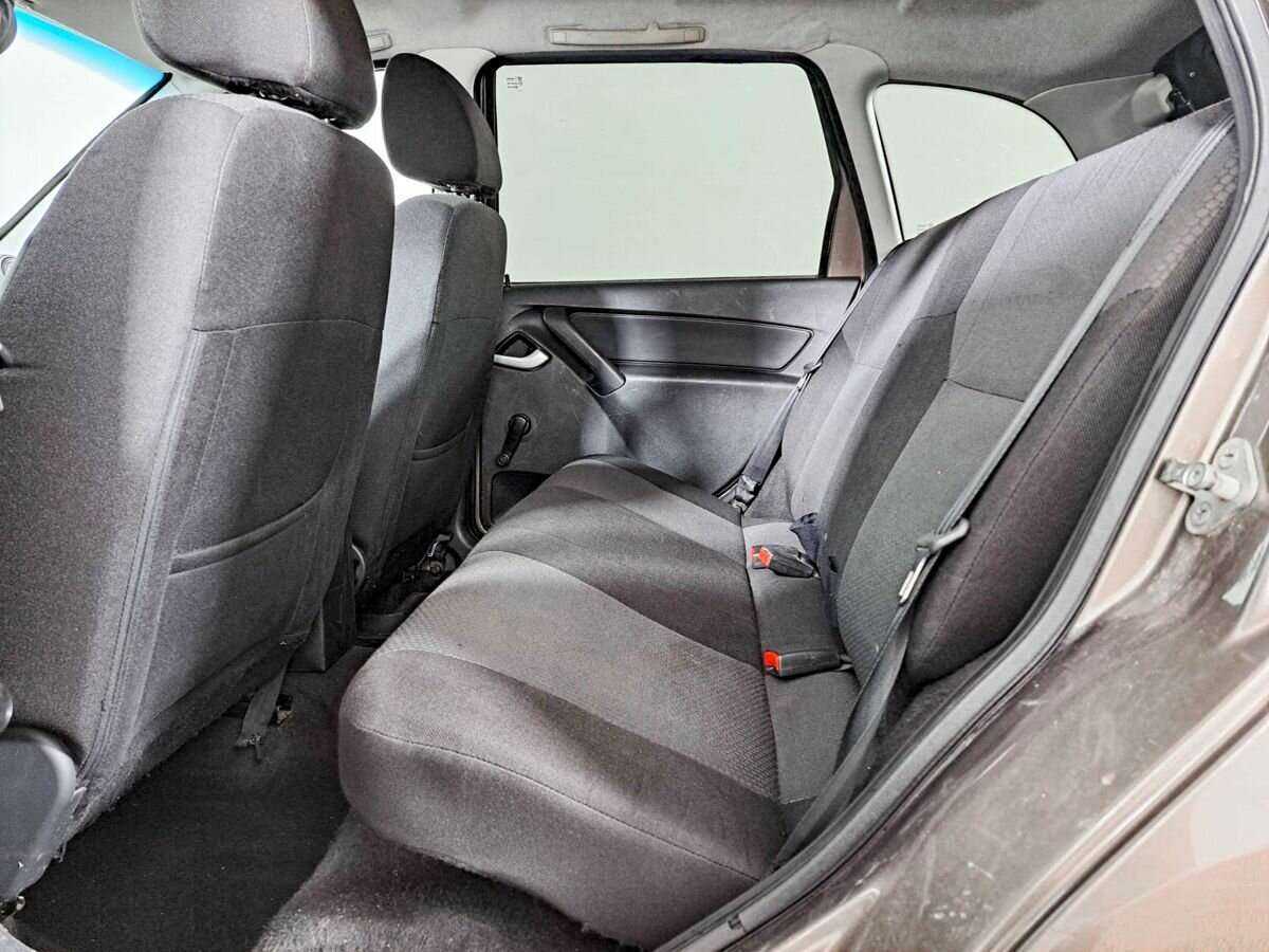 Б/У Лада (ВАЗ) Калина 2015 года. Фото: #9