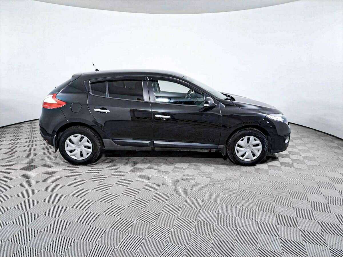 Б/У Рено Меган 2013 года. Фото: #3