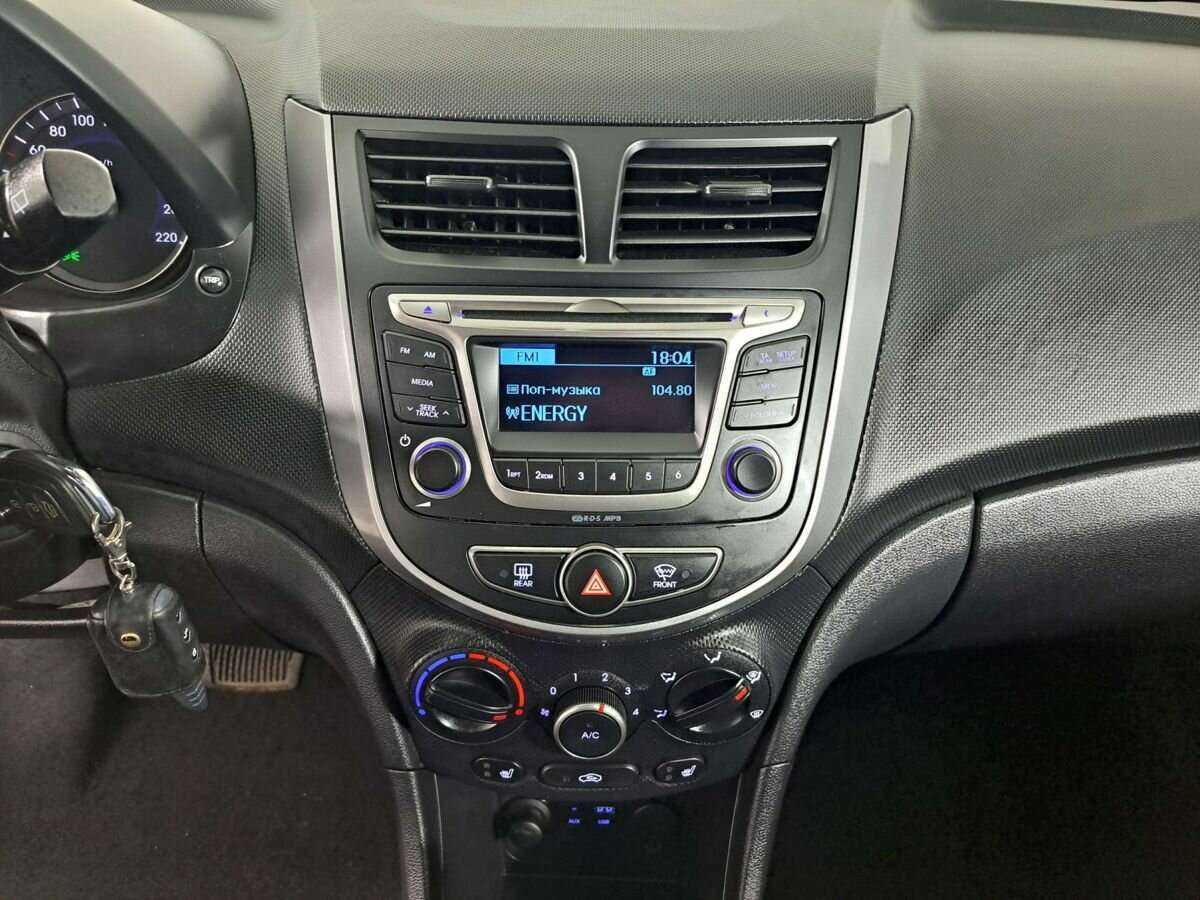 Б/У Хендай Солярис 2015 года. Фото: #12