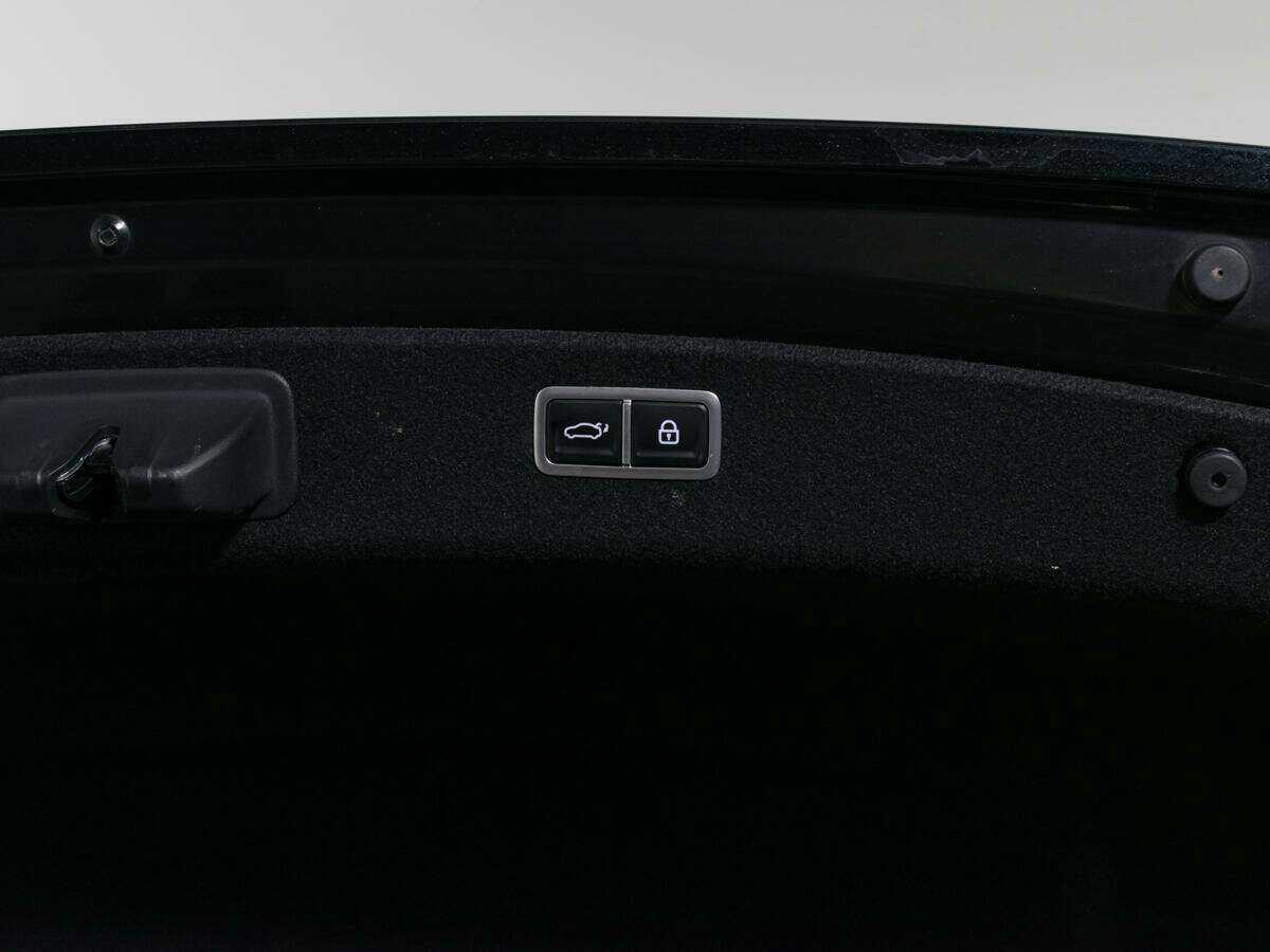 Б/У Генезис Г80 2022 года. Фото: #8