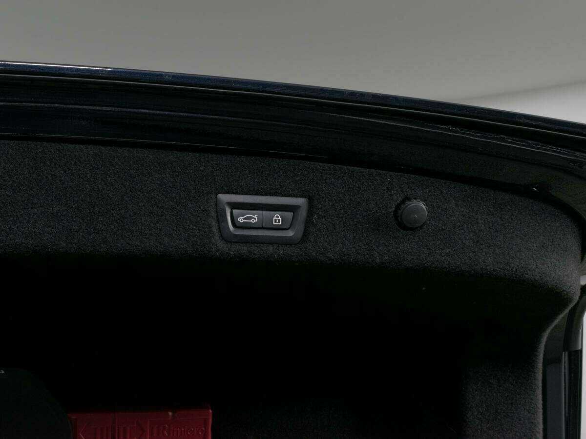 Б/У БМВ 7 серии 2020 года. Фото: #8